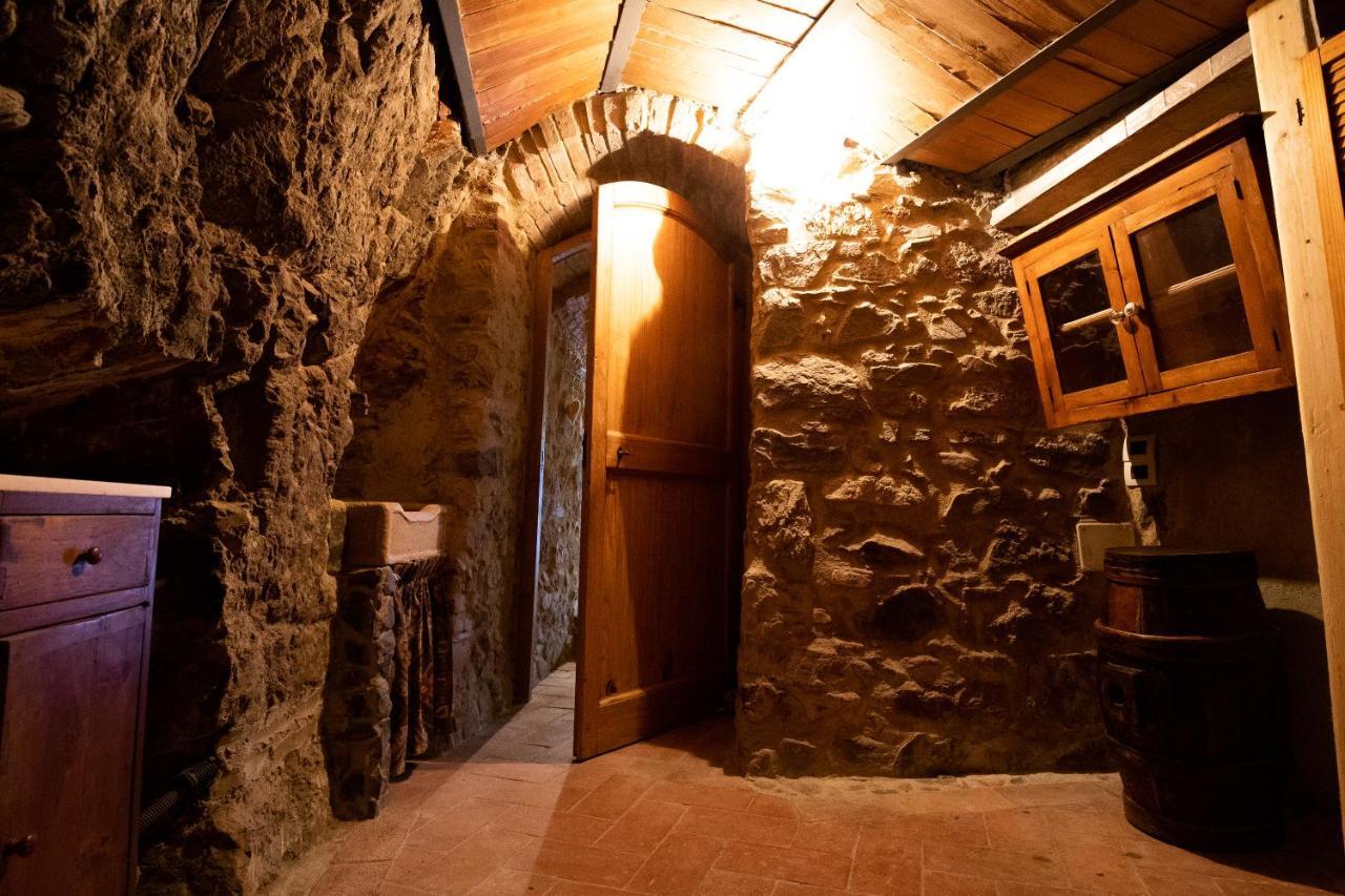 קסטלנובו די ואל די צ'צ'ינה La Casetta Nel Borgo מראה חיצוני תמונה