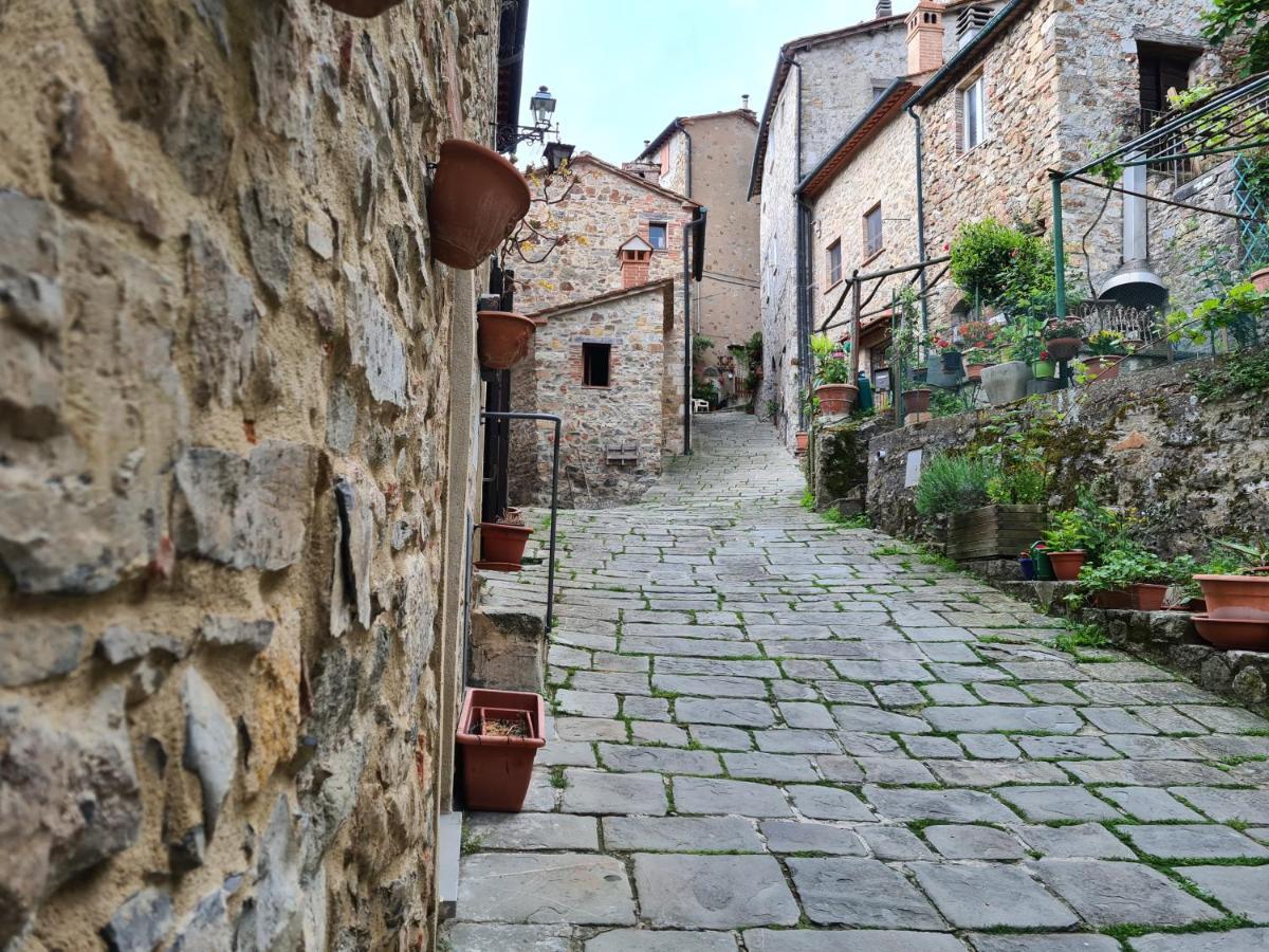 קסטלנובו די ואל די צ'צ'ינה La Casetta Nel Borgo מראה חיצוני תמונה